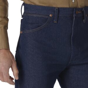 A modeled, close-up look at the detail on the front pocket of a pair of Wrangler Rigid Cowboy Cut Original Fit Jeans.