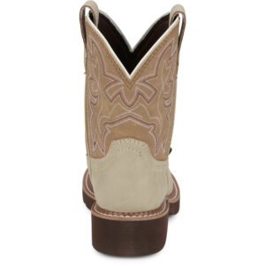 A look at the back and heel of a Justin Kay 8