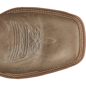 The toe shape of a Justin Pickett 11