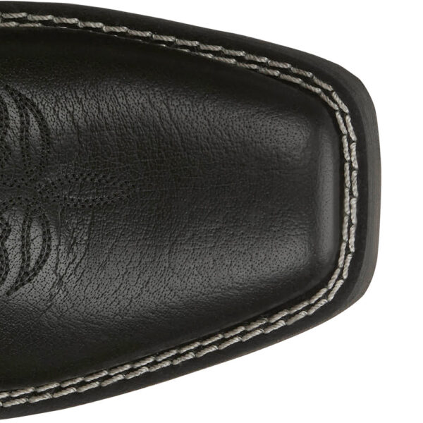The toe shape of a Justin Rae 12" Women's Western Boot.