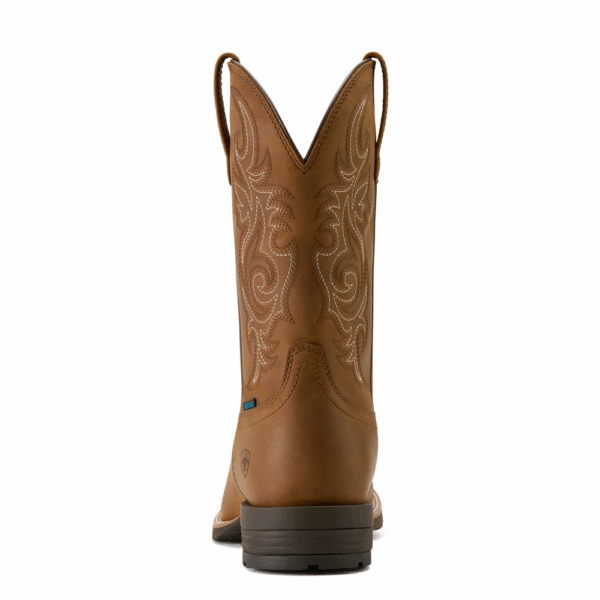 A look at the back and heel of an Ariat Men's Hybrid Ranchway Waterproof Cowboy Boot.