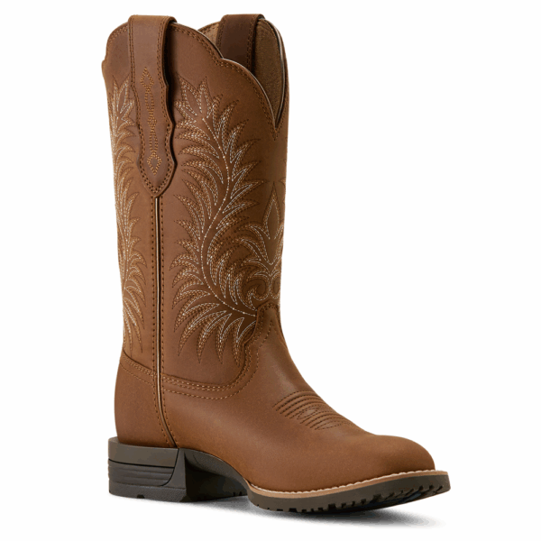 A 3/4 turned Ariat Women's Hybrid Ranchward W Toe Western Boot.