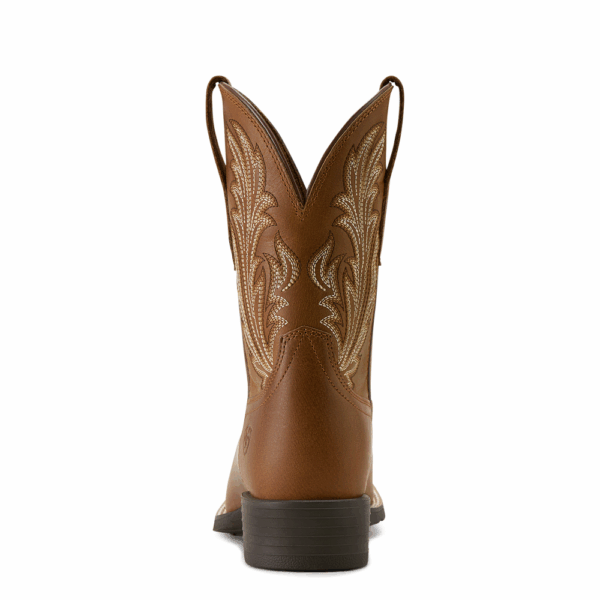 A look at the back and heel of an Ariat Women's Round Up Filly Western Boot.