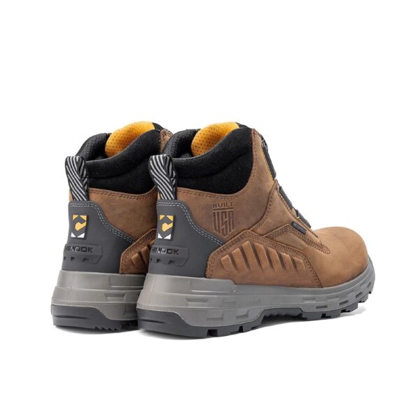 A look at the back and heel of a pair of Chinook Wildwood 6" Brown Turbolace Waterproof Soft Toe Work Boot.