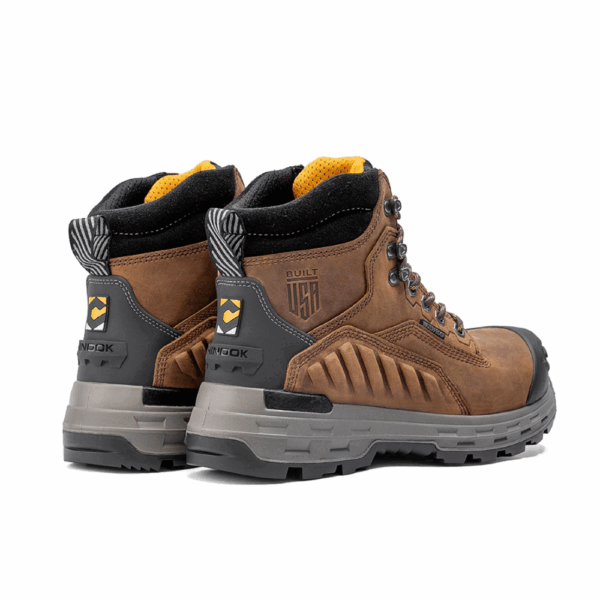 A look at the back and heel of a pair of Chinook Wildwood 6" Brown Waterproof Composite Toe Lace-Up Work Boot.