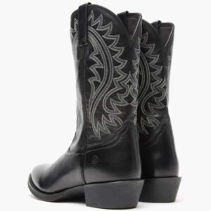 A look at the backs and heels of a pair of Durango Shyloh Black Western Boots.