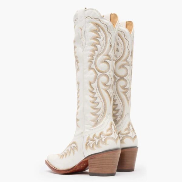 A look at the backs and heels of a pair of Durango Women's Crush Tall Western Boots.