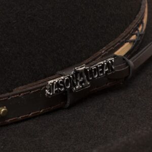 A closeup look at the hatband on a Resistol 4X Amarillo Sky Chocolate - Jason Aldean Cowboy Hat.