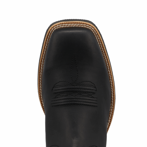 The toe shape of a Twisted X Men's 11" Black Tech X Western Boot.