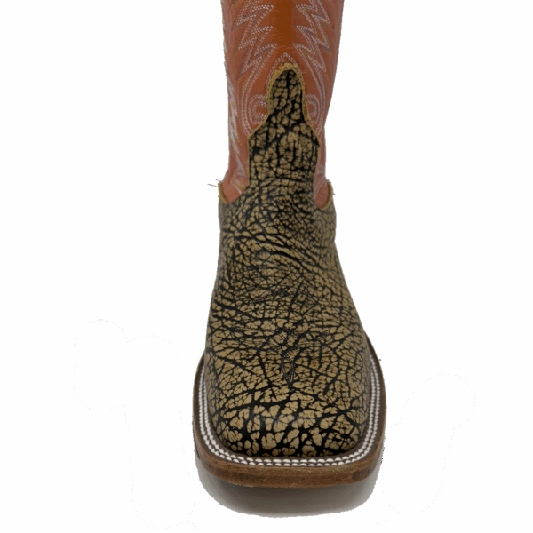 A look at the toe shape of an Anderson Bean Mocha Shrunken Shoulder Men's Western Boot.
