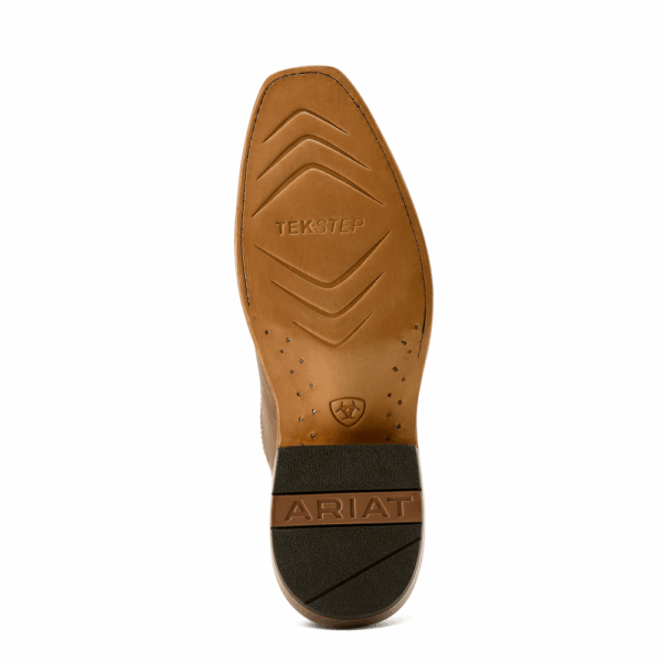 A look at the sole of an Ariat Futurity Flash K Toe Western Boot.