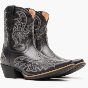 A 3/4 turned pair of Durango Women's Shyloh Polished Black Onyx Pony Boots.