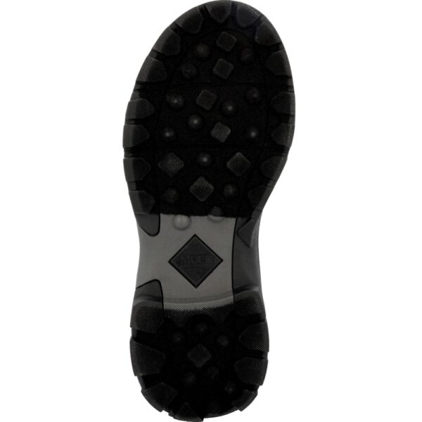 A look at the sole of a Muck Men's Pathfinder XF 16" Rubber Boot.