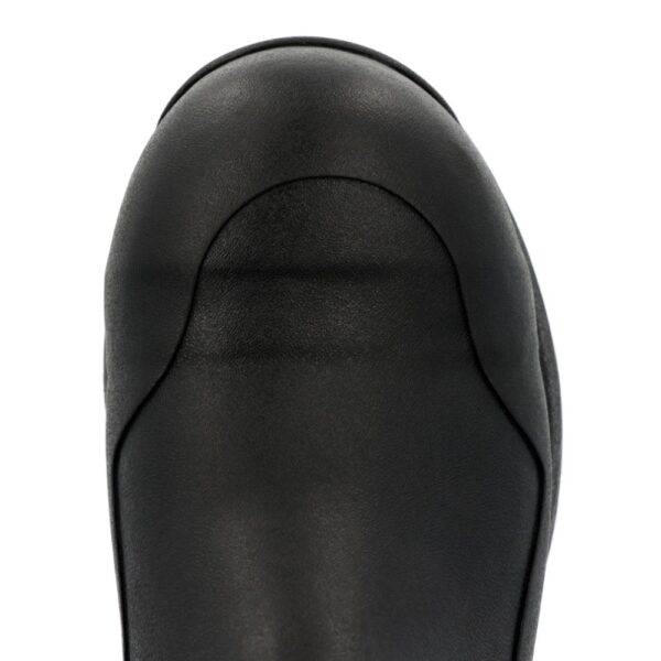 A look at the toe shape of a Muck Men's Pathfinder XF 16" Rubber Boot.