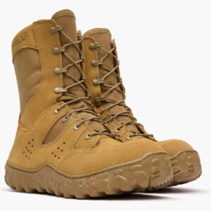 A 3/4 right turned pair of Rocky S2V Predator Composite Toe 8