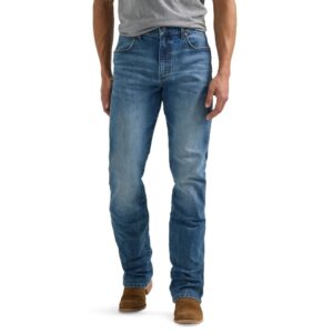 A modeled, forward-facing look at a pair of Wrangler Men's Retro Slim Bootcut Jeans.