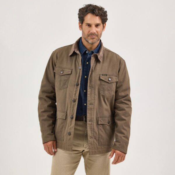 A modeled, front facing look at the Wrangler Men's Western Lined Canvas Barn Coat.