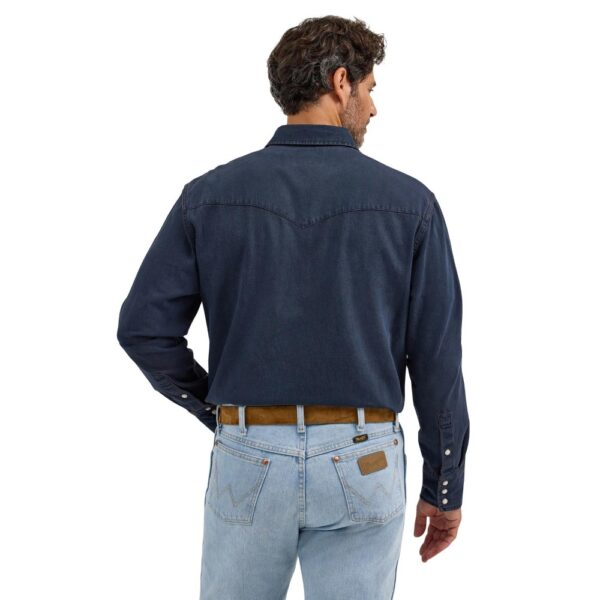 A modeled, back facing look at the Wrangler Vintage-Inspired Western Snap Work Shirt.