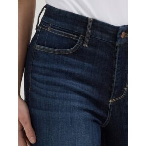 A modeled, close-up look at the detail on the front pocket of a pair of Wrangler Women's Bespoke High Rise Skinny Jeans.