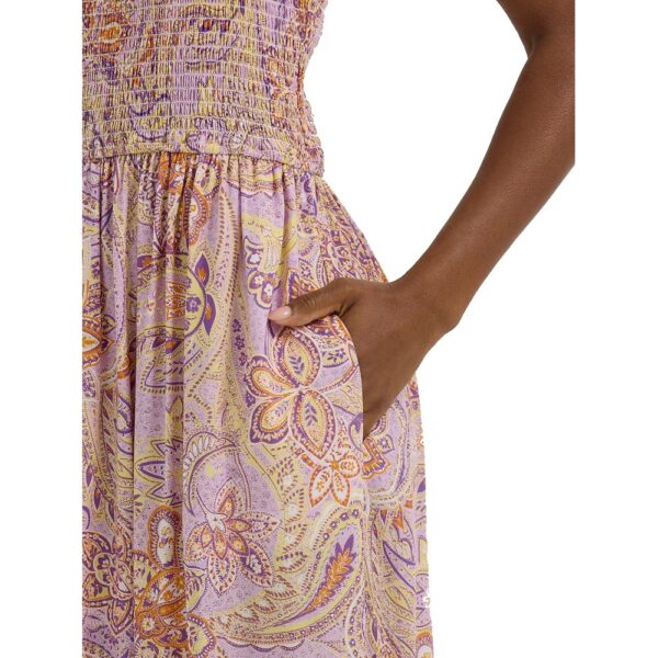 A closeup shot of the pocket on a Wrangler Women's Smocked Bodice Maxi Dress.