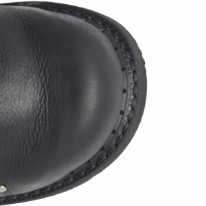 A bird's eye view of the toe of a Carolina Int Met Guard Steel Toe 6